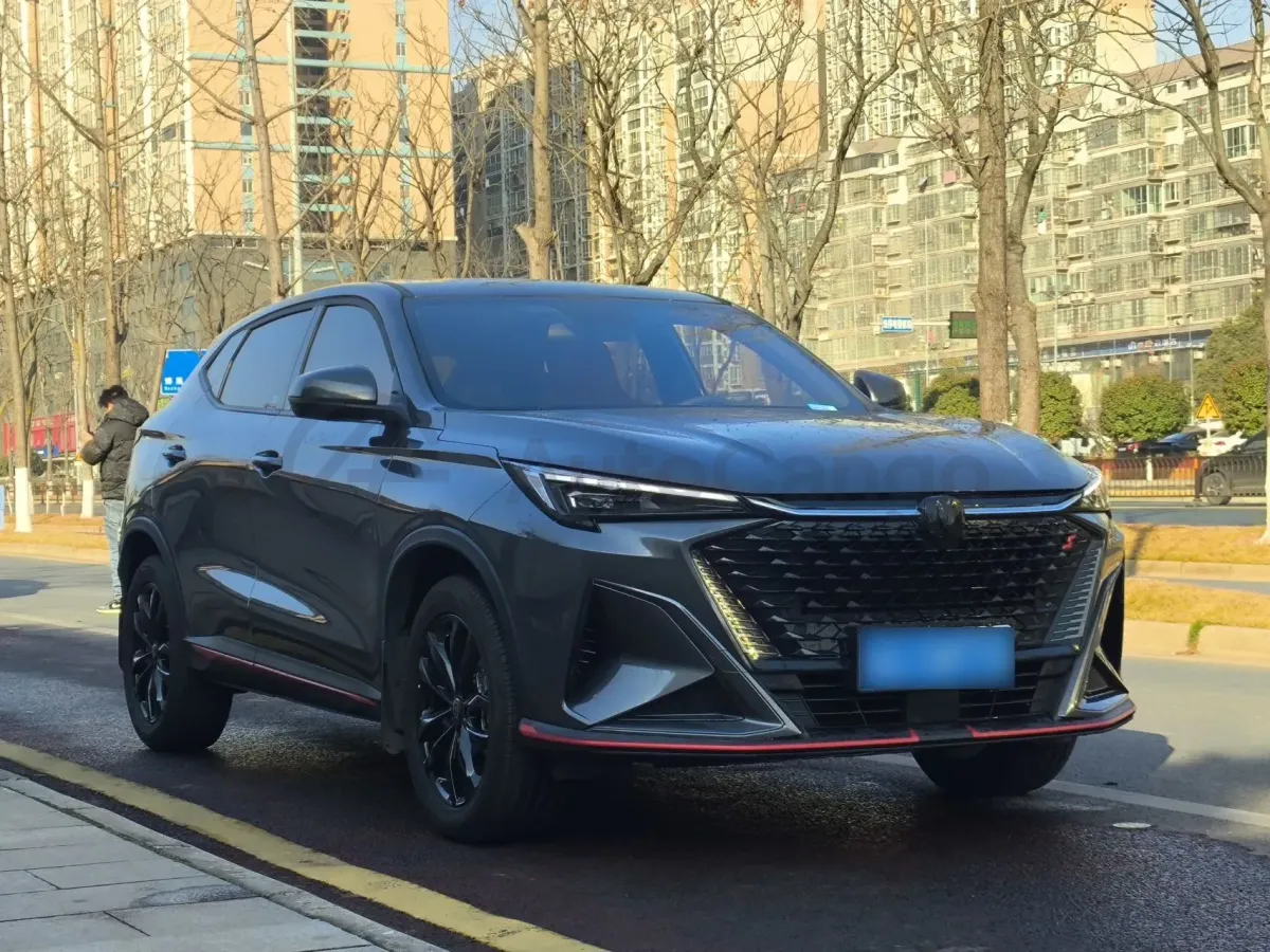 Changan X5 Plus exterior